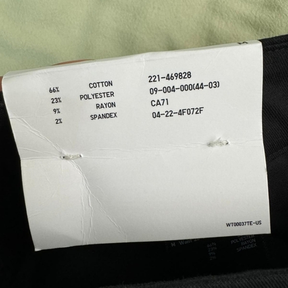 Uniqlo women Wide Chino Pant - Picture 8 of 9